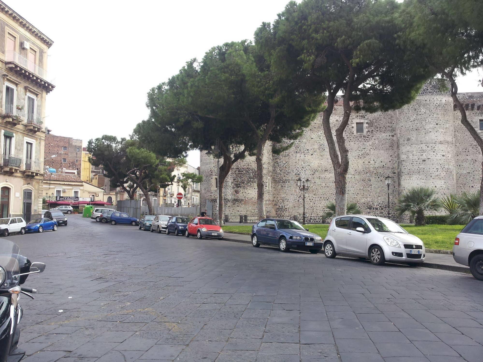 Central Rooms Il Re Catania Exterior photo